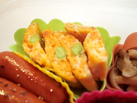 お弁当　鮭フレークと枝豆のオムレツ